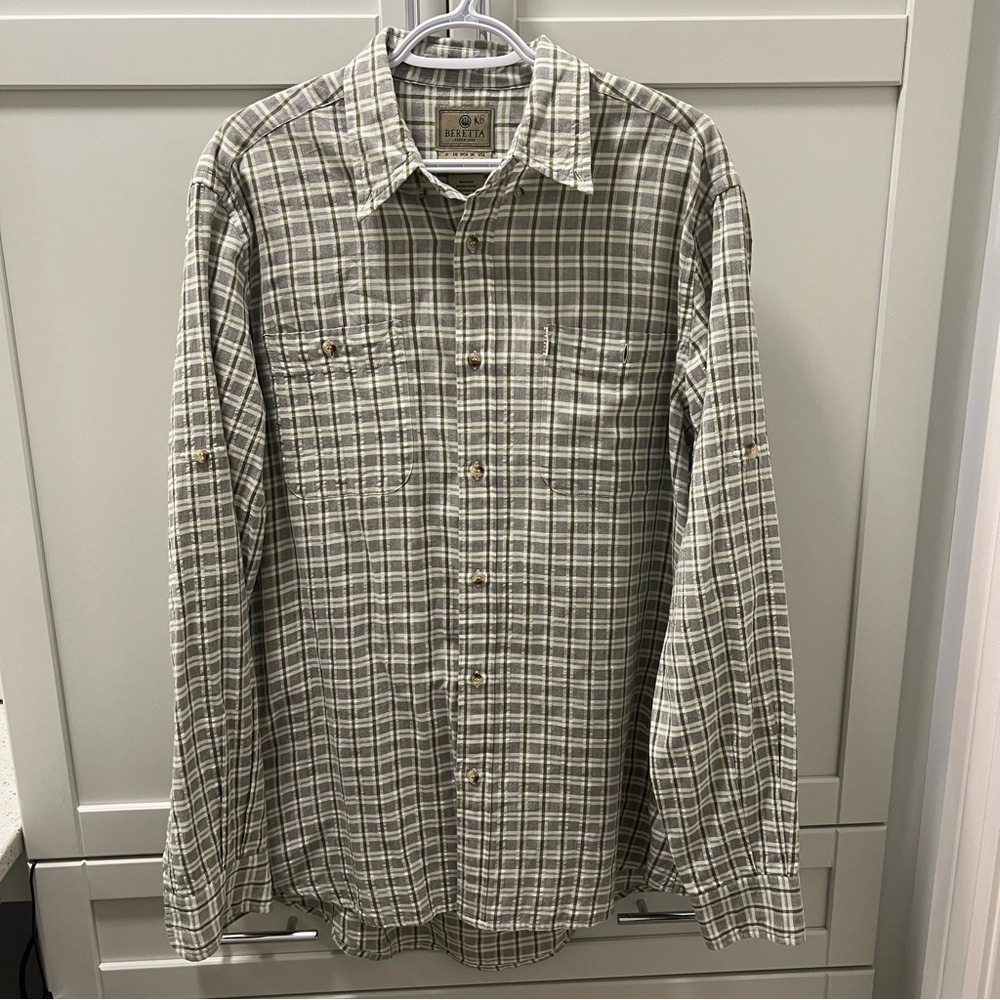 BERETTA 100% Cotton Soft Button Down LS Shirt Men’s Size Large Grey, Green